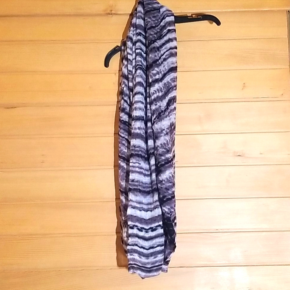 Infinity scarf